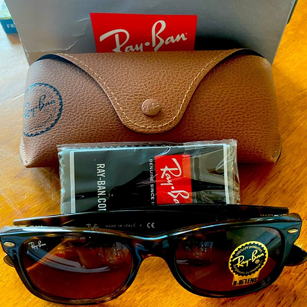 NWT Ray Ban New Wayfarer Classic Brown